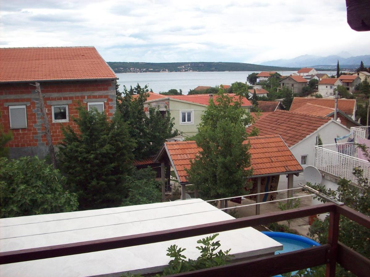 Apartments Mira Gornji Karin Exterior foto